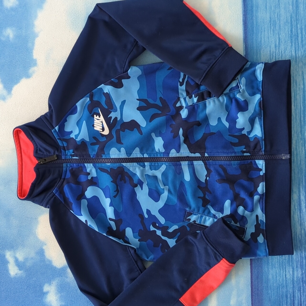 5-6Y NIKE blue camo jacket